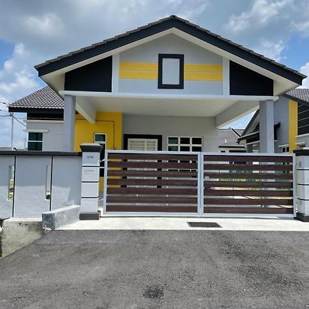 Bungalow Homestay Jasin Perdana Kültér fotó
