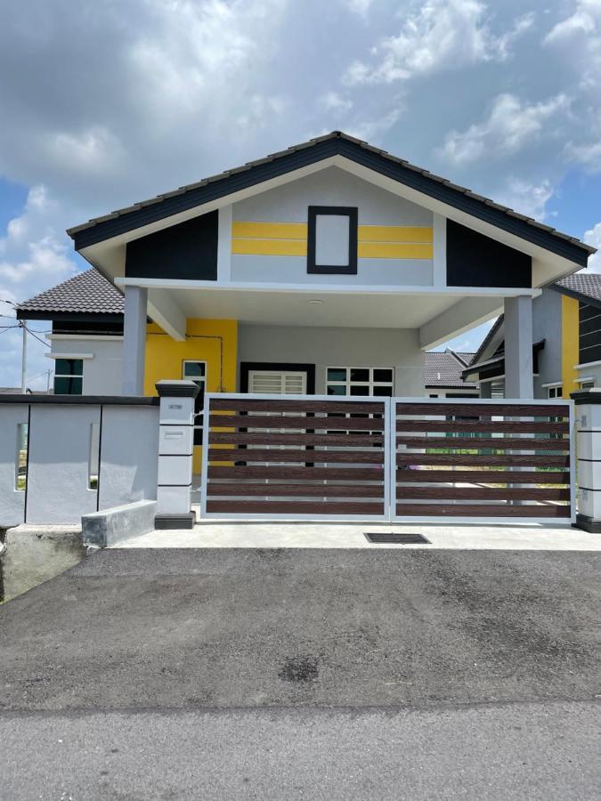 Bungalow Homestay Jasin Perdana Kültér fotó